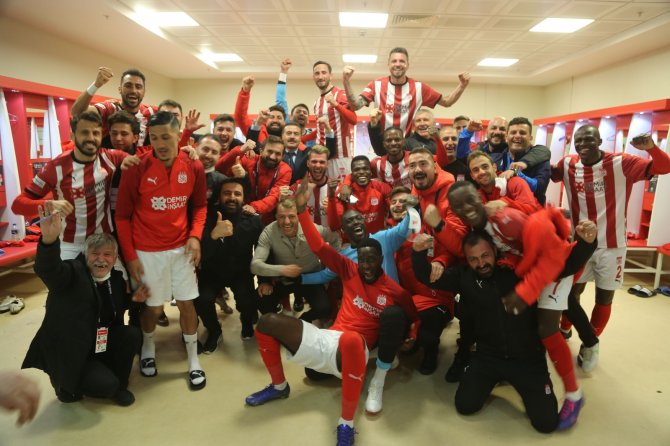Yiğidolar Süper Lig’de Tek!