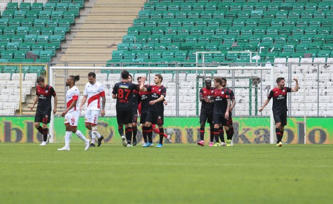 Süper Lig: Fatih Karagümrük: 2 - Ft Antalyasppor: 1 (İlk Yarı)