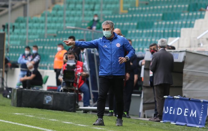 Süper Lig: Fatih Karagümrük: 2 - Ft Antalyasppor: 1 (İlk Yarı)