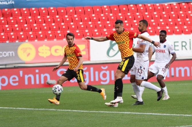 Süper Lig: Göztepe: 1 - Trabzonspor: 1 (Maç Sonucu)
