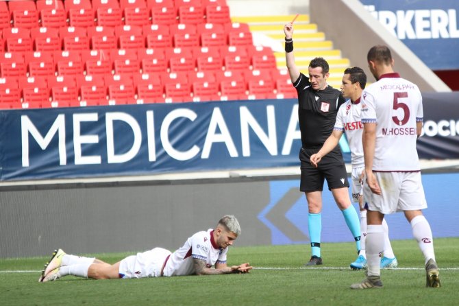 Süper Lig: Göztepe: 1 - Trabzonspor: 1 (Maç Sonucu)