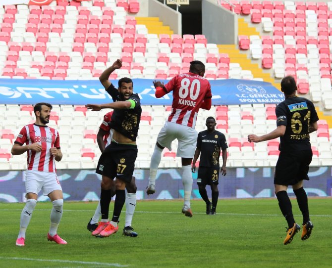 Süper Lig: Dg Sivasspor: 1 - Yeni Malatyaspor: 0 (Maç Sonucu)