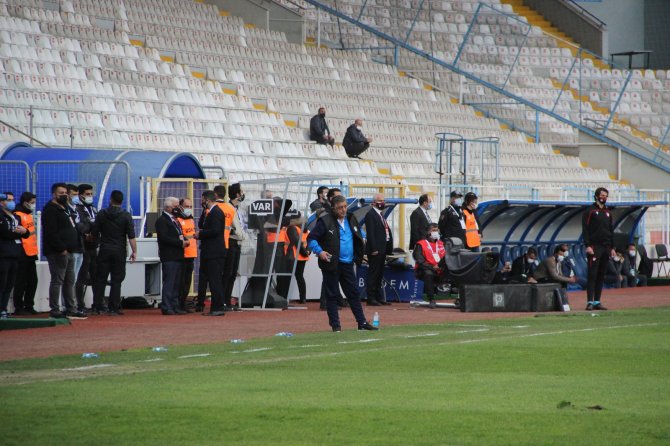 Süper Lig: Bb Erzurumspor: 1 - Başakşehir: 2 (Maç Sonucu)