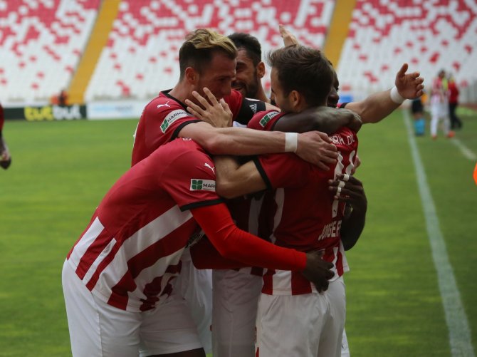 Sivasspor, Yenilmezlik Serisini 15 Maça Çıkardı