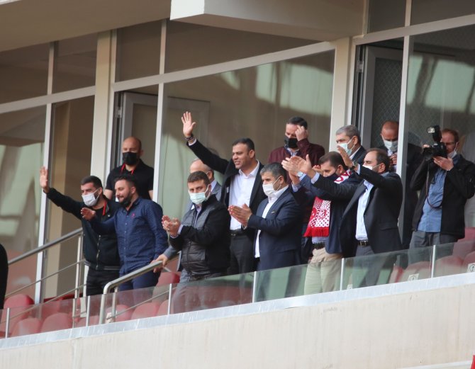Sivasspor Yönetiminin Yüzü Gülüyor