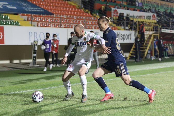 Süper Lig: Alanyaspor: 0 - Fenerbahçe: 0 (Maç Sonucu)