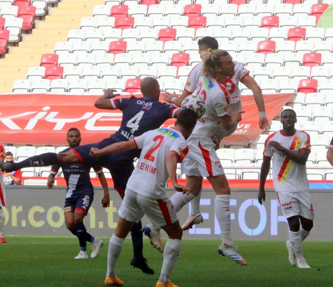 Süper Lig: Ft Antalyaspor: 2 - Göztepe: 3 (Mac Sonucu)