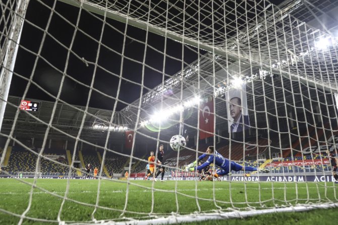 Süper Lig: Gençlerbirliği: 0 - Galatasaray: 2 (Maç Sonucu)