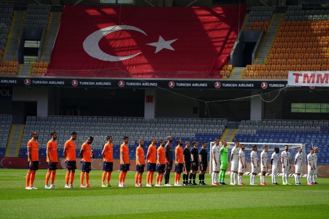 Süper Lig: Medipol Başakşehir: 0 - Mke Ankaragücü: 1 (İlk Yarı)