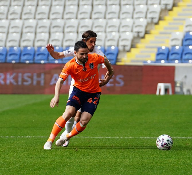 Süper Lig: Medipol Başakşehir: 0 - Mke Ankaragücü: 1 (İlk Yarı)