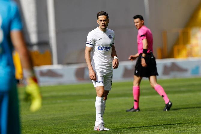 Süper Lig: Kasımpaşa: 2 - Aytemiz Alanyaspor: 0 (İlk Yarı)
