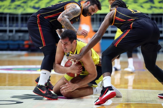 Pota Derbisini Fenerbahçe Farklı Kazandı