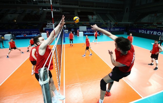 Nedim Özbey: “Erkek Voleybolunu Özlenen Yere Getireceğiz”