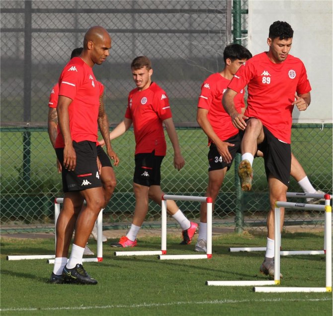 Antalyaspor, Sezonun Son Deplasmanından Puan Hedefliyor