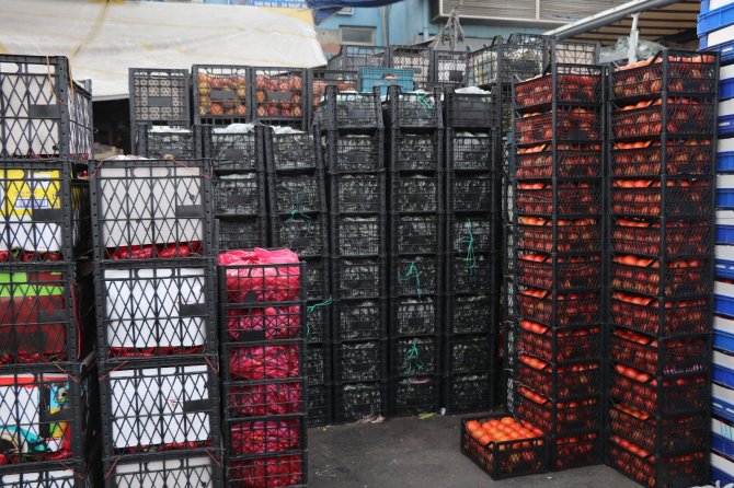Bayrampaşa Sebze Ve Meyve Halinde Esnaf Dertli