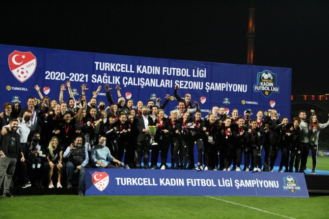 Kadınlar Ligi Şampiyonu Beşiktaş Vodafone Oldu