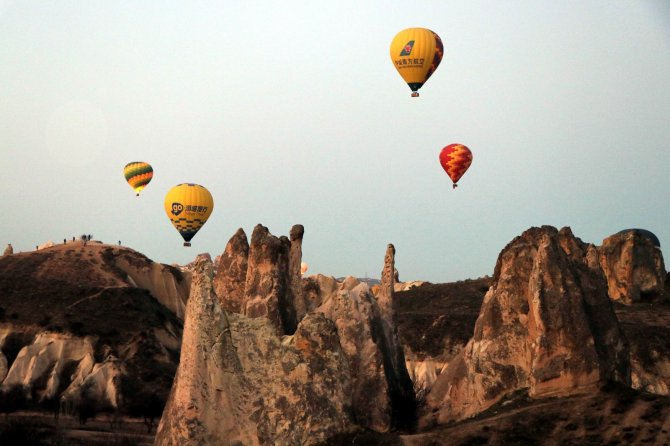 Kapadokya Bölgesini Nisan Ayında 74 Bin Turist Ziyaret Etti