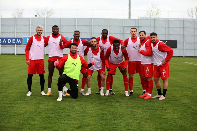 Sivasspor’da Başakşehir Mesaisi