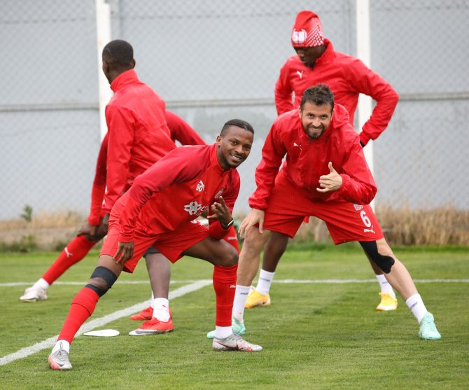 Sivasspor’da Başakşehir Mesaisi