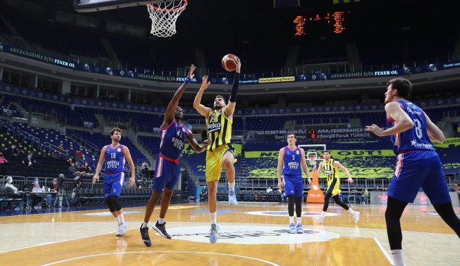 Derbi Anadolu Efes’in