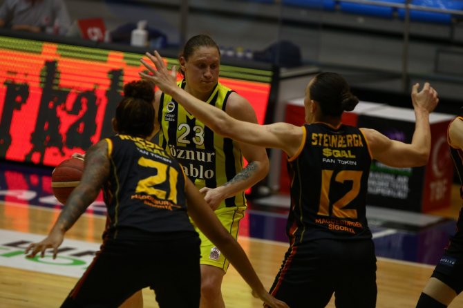 Fenerbahçe Seride 2-0 Öne Geçti