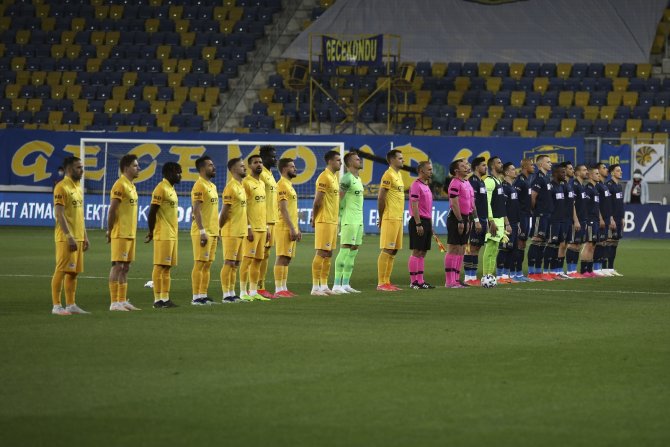 Süper Lig: Mke Ankaragücü: 1 - Fenerbahçe: 0 (Maç Devam Ediyor)
