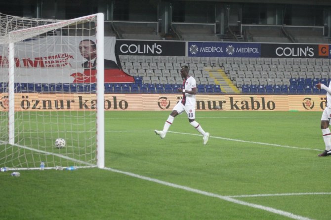 Süper Lig: Fatih Karagümrük: 5 - Gençlerbirliği: 1 (Maç Sonucu)