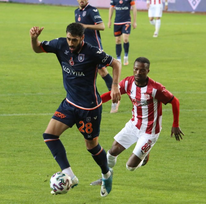 Süper Lig: Dg Sivasspor: 0 - Medipol Başakşehir : 0 (Maç Sonucu)