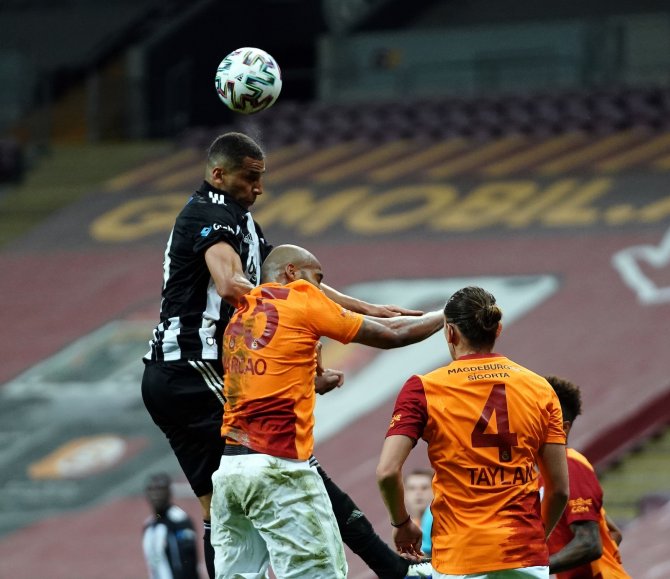 Süper Lig: Galatasaray: 3 - Beşiktaş: 1 (Maç Sonucu)