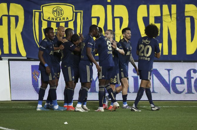 Süper Lig: Mke Ankaragücü: 1 - Fenerbahçe: 2 (Maç Sonucu)