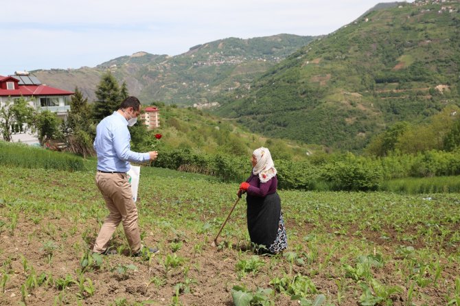 Karadeniz’in Çalışkan Kadınları Anneler Günü’nde Unutulmadı