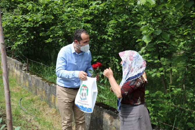 Karadeniz’in Çalışkan Kadınları Anneler Günü’nde Unutulmadı