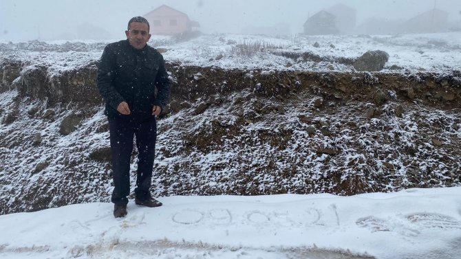 Giresun’un Ardından Trabzon’un Yaylalarında Da Kar Yağışı Başladı