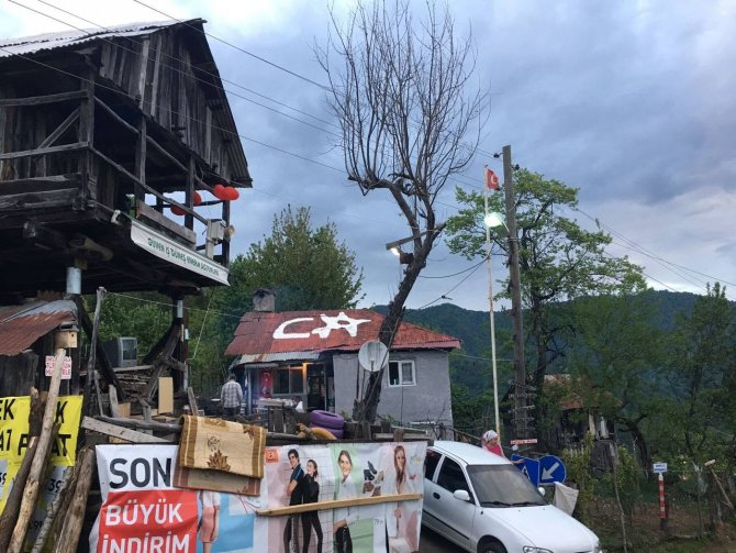 Köylerinin Mezrasında İlk Kez Ezan Sesiyle Oruçlarını Açmanın Mutluluğunu Yaşadılar