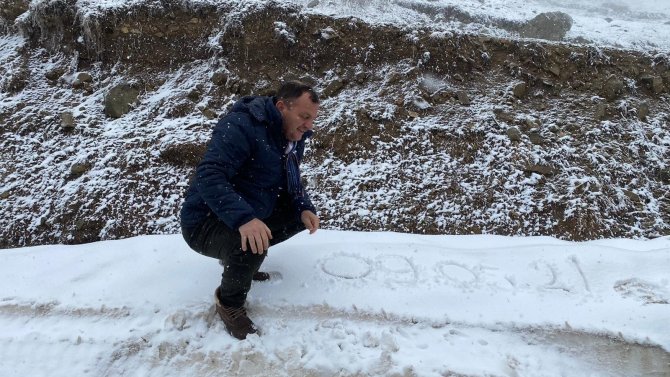 Giresun’un Ardından Trabzon’un Yaylalarında Da Kar Yağışı Başladı