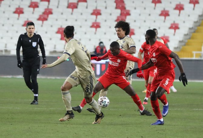 Fenerbahçe İle Sivasspor 30. Randevuda
