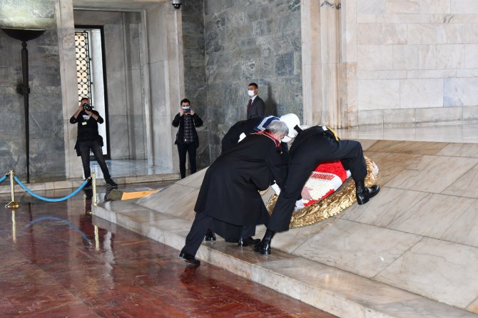 Danıştay Başkanı Yiğit Ve Beraberindeki Heyet Anıtkabir’i Ziyaret Etti