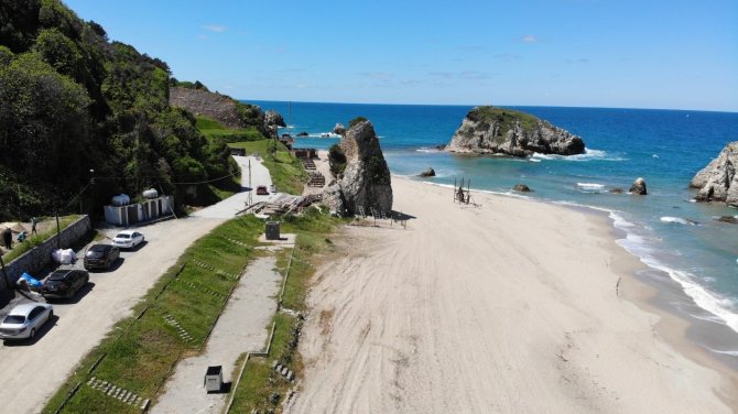 Şile’de Otel İnşaatında Kumsala Dökülen Beton İle Açılan Fosseptik Çukuru Tepkilere Neden Oldu
