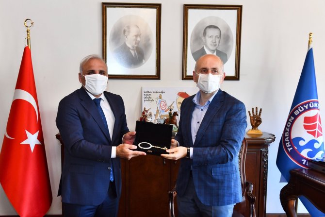 Bakan Adil Karaismailoğlu Trabzon’daki Alt Yapı Çalışmalarını Yerinde İnceledi