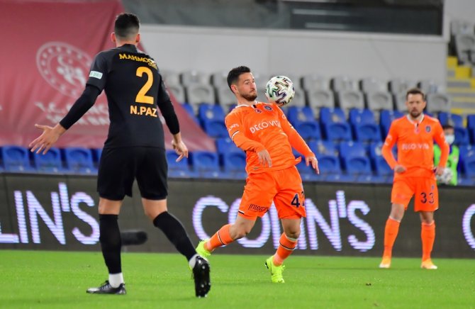 Süper Lig: Medipol Başakşehir: 0 - Kayserispor: 0 (İlk Yarı)