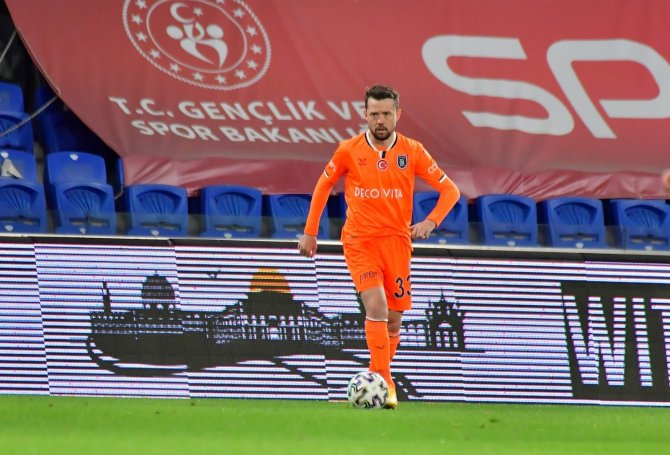 Süper Lig: Medipol Başakşehir: 0 - Kayserispor: 0 (İlk Yarı)