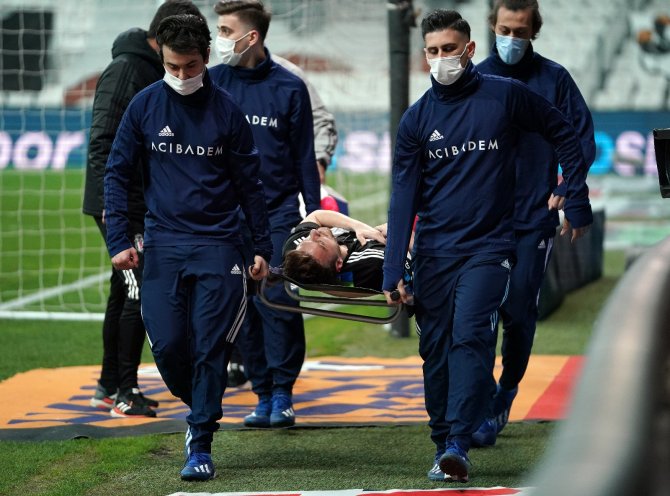 Süper Lig: Beşiktaş: 0 - Fatih Karagümrük: 1 (İlk Yarı)