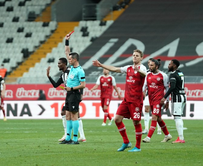 Süper Lig: Beşiktaş: 1 - Fatih Karagümrük: 2 (Maç Sonucu)