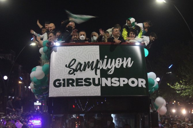 Giresunlular Süper Lig Zaferini Kutladılar