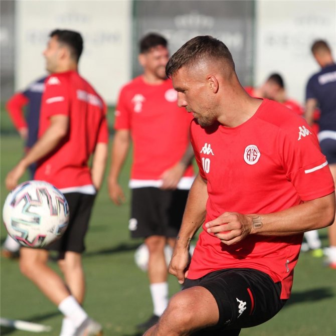 Ft Antalyaspor Ligde Kalmayı Garantiledi