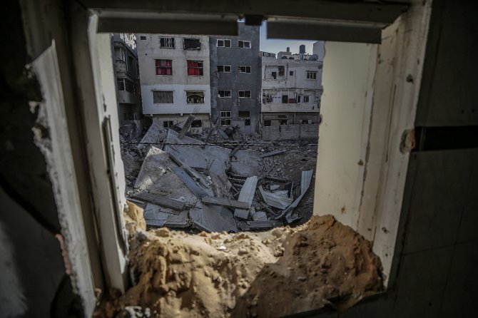 İsrail Saldırılarının Hedefi Gazze’de Yıkım Görüntülendi
