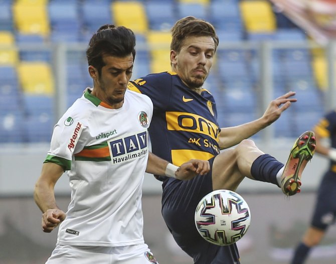 Süper Lig: Mke Ankaragücü: 0 - Aytemiz Alanyaspor: 1 (İlk Yarı)
