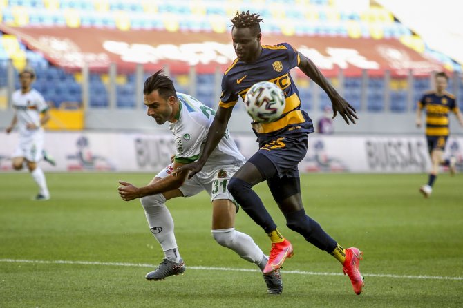 Süper Lig: Mke Ankaragücü: 0 - Aytemiz Alanyaspor: 1 (İlk Yarı)