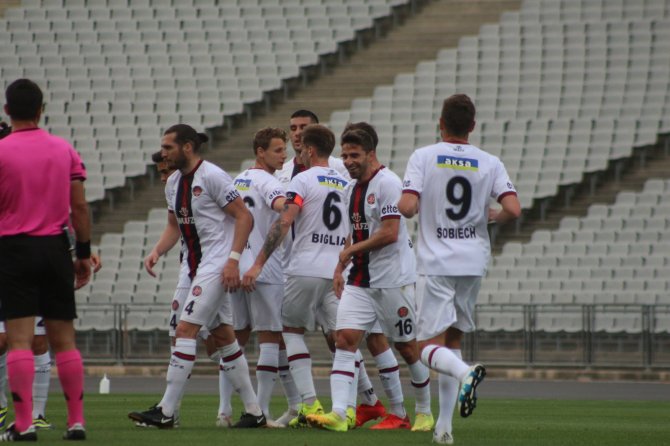 Süper Lig: Fatih Karagümrük: 2 - Denizlispor: 1 (İlk Yarı)