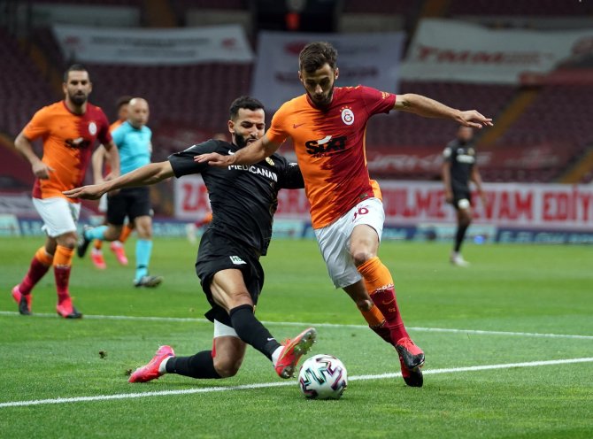 Süper Lig: Galatasaray: 0 - Yeni Malatyaspor: 0 (Maç Devam Ediyor)
